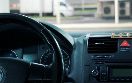 Volkswagen Golf V, 2008 год, 700 000 рублей, 28 фотография