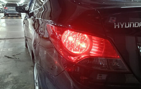 Hyundai Solaris II рестайлинг, 2014 год, 800 000 рублей, 15 фотография