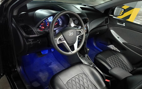 Hyundai Solaris II рестайлинг, 2014 год, 800 000 рублей, 22 фотография
