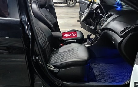 Hyundai Solaris II рестайлинг, 2014 год, 800 000 рублей, 26 фотография