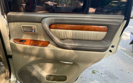 Lexus LX II, 2003 год, 2 950 000 рублей, 21 фотография