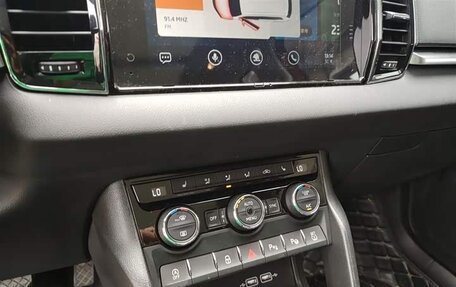 Skoda Karoq I, 2021 год, 1 730 000 рублей, 10 фотография
