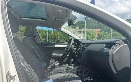 Skoda Octavia, 2020 год, 1 350 000 рублей, 9 фотография