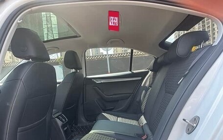 Skoda Octavia, 2020 год, 1 350 000 рублей, 14 фотография