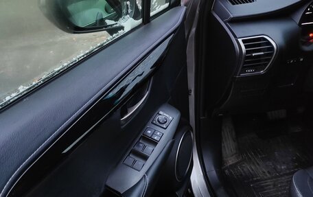 Lexus NX I, 2015 год, 2 300 000 рублей, 3 фотография