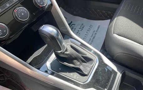 Volkswagen T-Roc I, 2021 год, 1 550 000 рублей, 11 фотография