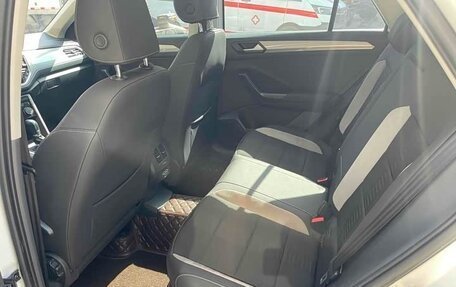 Volkswagen T-Roc I, 2021 год, 1 550 000 рублей, 15 фотография