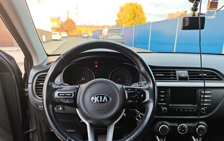 KIA Rio IV, 2018 год, 1 300 000 рублей, 10 фотография