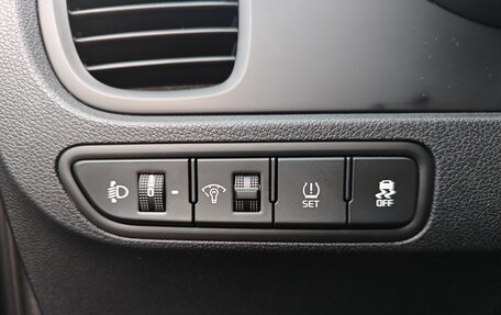 KIA Rio IV, 2018 год, 1 300 000 рублей, 19 фотография