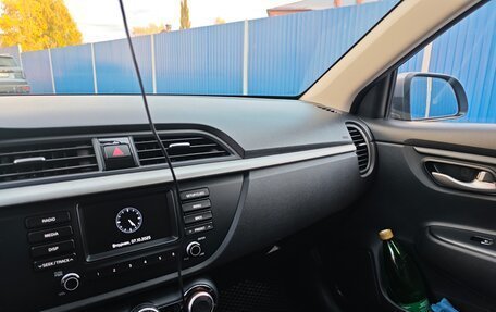 KIA Rio IV, 2018 год, 1 300 000 рублей, 20 фотография