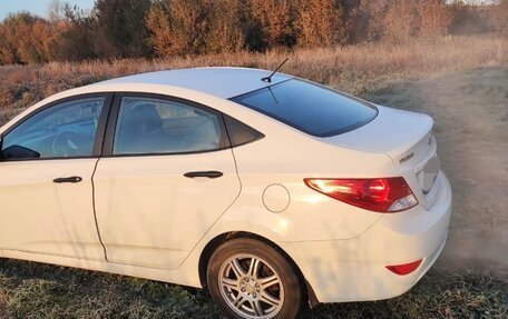 Hyundai Solaris II рестайлинг, 2013 год, 1 450 000 рублей, 4 фотография