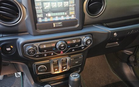 Jeep Wrangler, 2021 год, 3 950 000 рублей, 19 фотография