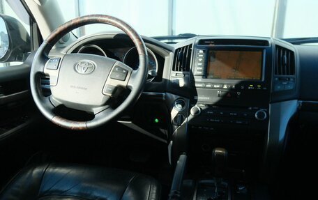 Toyota Land Cruiser 200, 2011 год, 3 340 000 рублей, 12 фотография