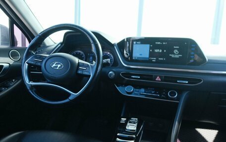 Hyundai Sonata VIII, 2019 год, 1 735 000 рублей, 10 фотография