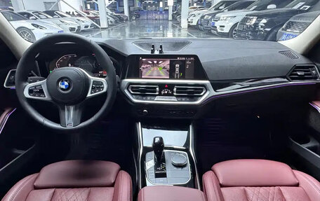 BMW 3 серия, 2022 год, 2 750 000 рублей, 11 фотография