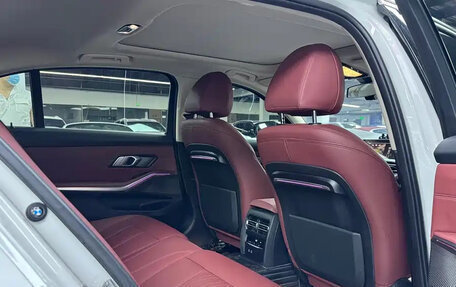 BMW 3 серия, 2022 год, 2 750 000 рублей, 13 фотография