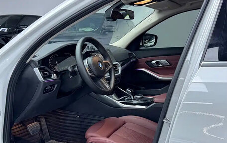 BMW 3 серия, 2022 год, 2 750 000 рублей, 14 фотография