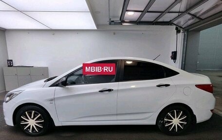 Hyundai Solaris II рестайлинг, 2015 год, 850 000 рублей, 8 фотография