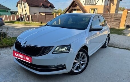Skoda Octavia, 2018 год, 2 200 000 рублей, 2 фотография