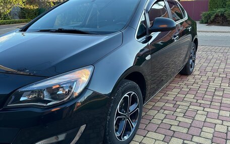 Opel Astra J, 2013 год, 750 000 рублей, 6 фотография