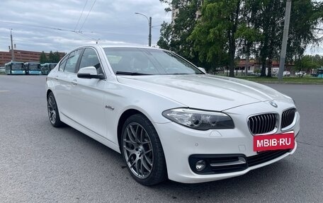 BMW 5 серия, 2016 год, 1 900 000 рублей, 3 фотография