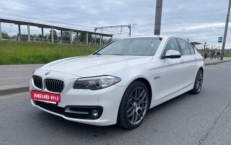 BMW 5 серия, 2016 год, 1 900 000 рублей, 5 фотография