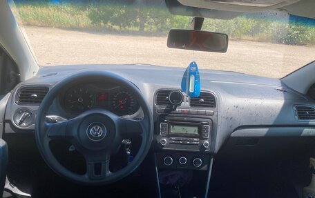 Volkswagen Polo VI (EU Market), 2011 год, 550 000 рублей, 11 фотография