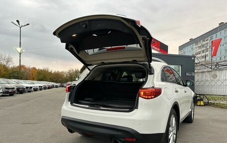 Infiniti FX II, 2012 год, 2 169 000 рублей, 13 фотография