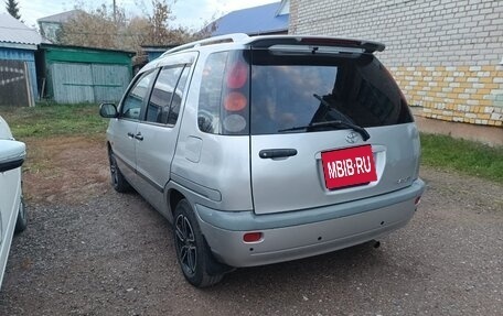 Toyota Raum I, 1998 год, 360 000 рублей, 3 фотография
