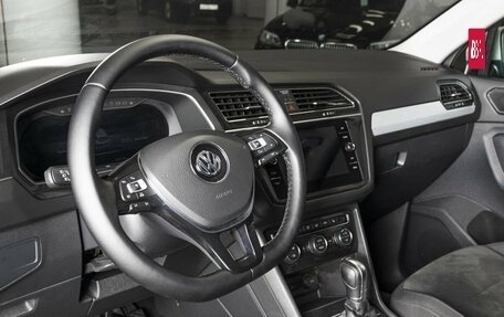 Volkswagen Tiguan II, 2018 год, 1 919 745 рублей, 3 фотография