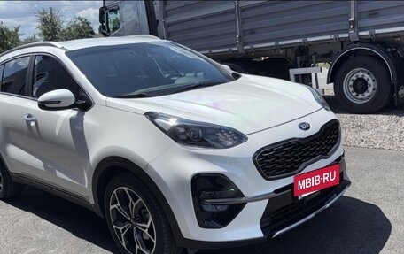 KIA Sportage IV рестайлинг, 2019 год, 2 400 000 рублей, 4 фотография