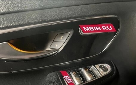 Mercedes-Benz V-Класс, 2020 год, 5 000 000 рублей, 9 фотография