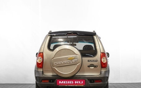 Chevrolet Niva I рестайлинг, 2018 год, 839 000 рублей, 6 фотография