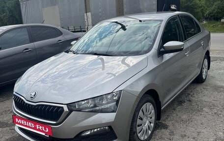 Skoda Rapid II, 2022 год, 1 420 000 рублей, 2 фотография