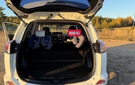 Toyota RAV4, 2018 год, 2 400 000 рублей, 20 фотография