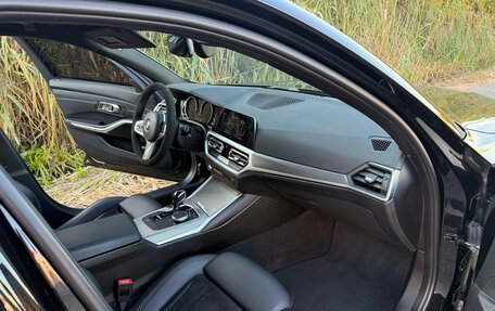 BMW 3 серия, 2019 год, 3 700 000 рублей, 16 фотография