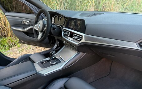 BMW 3 серия, 2019 год, 3 700 000 рублей, 17 фотография