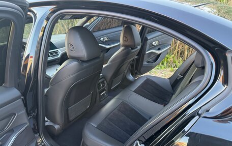 BMW 3 серия, 2019 год, 3 700 000 рублей, 20 фотография