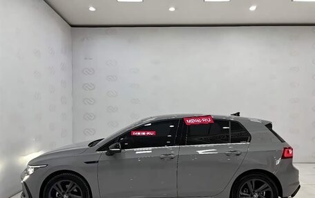 Volkswagen Golf VIII, 2022 год, 1 690 000 рублей, 3 фотография