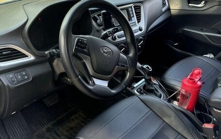 Hyundai Solaris II рестайлинг, 2019 год, 1 400 000 рублей, 5 фотография