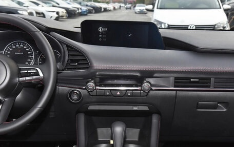 Mazda 3, 2023 год, 2 255 000 рублей, 15 фотография