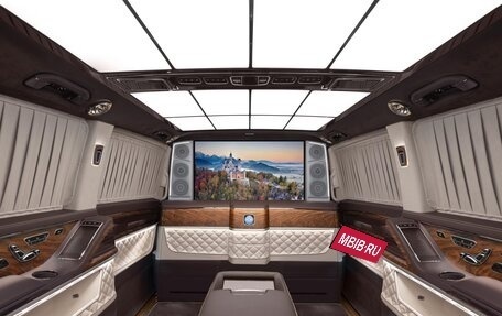 Mercedes-Benz V-Класс, 2024 год, 45 700 000 рублей, 1 фотография