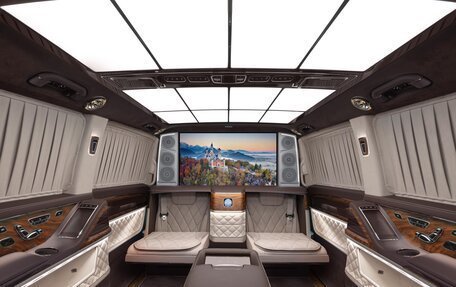 Mercedes-Benz V-Класс, 2024 год, 45 700 000 рублей, 5 фотография