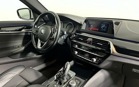 BMW 5 серия, 2018 год, 3 199 000 рублей, 14 фотография