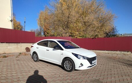 Hyundai Solaris II рестайлинг, 2020 год, 1 290 000 рублей, 2 фотография