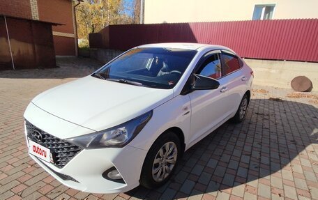 Hyundai Solaris II рестайлинг, 2020 год, 1 290 000 рублей, 8 фотография