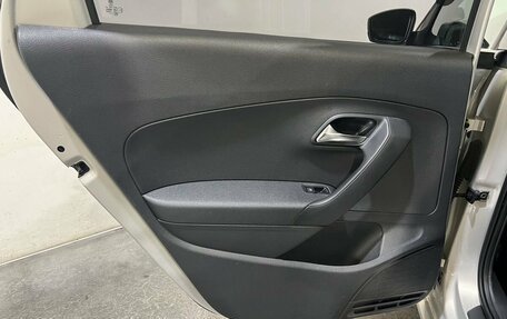 Volkswagen Polo VI (EU Market), 2014 год, 850 000 рублей, 17 фотография