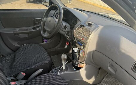 Hyundai Accent II, 2005 год, 399 999 рублей, 3 фотография