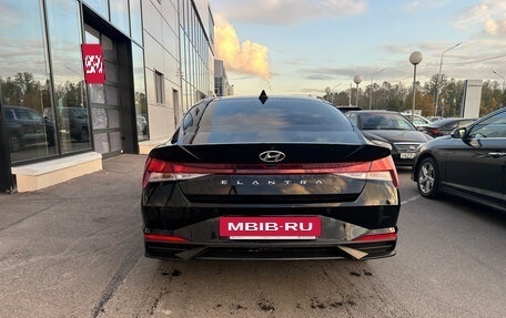 Hyundai Elantra, 2021 год, 1 749 000 рублей, 5 фотография