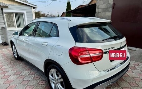Mercedes-Benz GLA, 2017 год, 2 100 000 рублей, 4 фотография